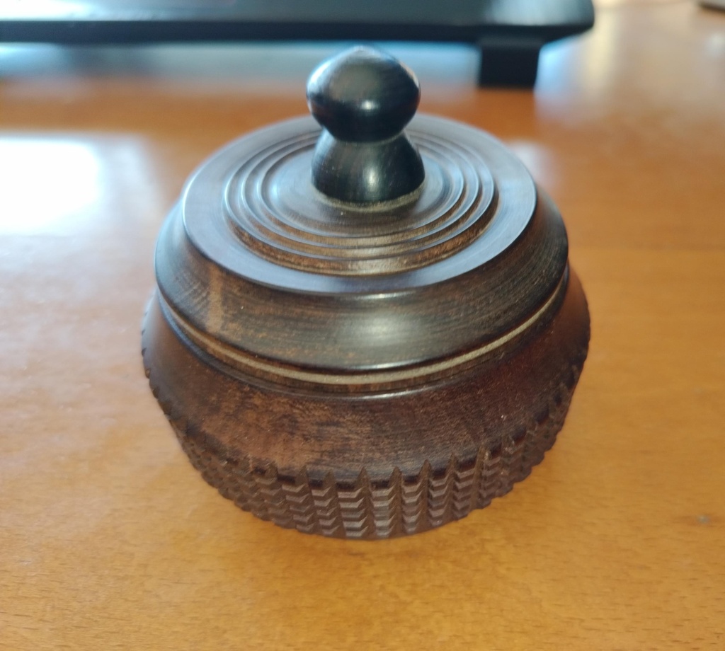 Guarda Joias Pote de madeira