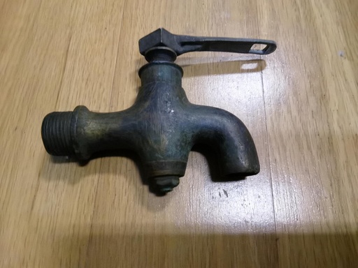 Torneira antiga decoração